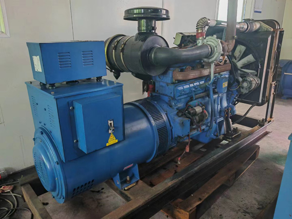 霍尔果斯100kW柴油发电机组使用多级机油有哪些优缺点？